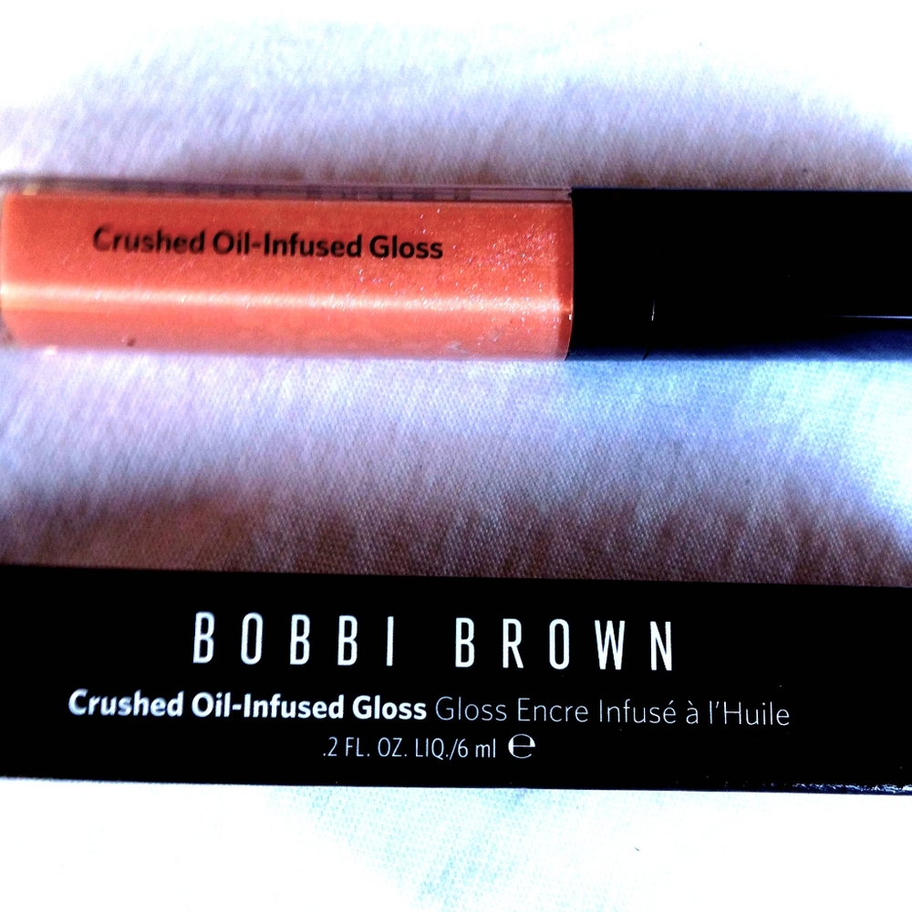 Bobbi brown crushedoʻoil infused lip gloss"beĺlini"